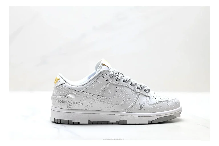 Other Casual Low-Top Sneaker Image 5147
