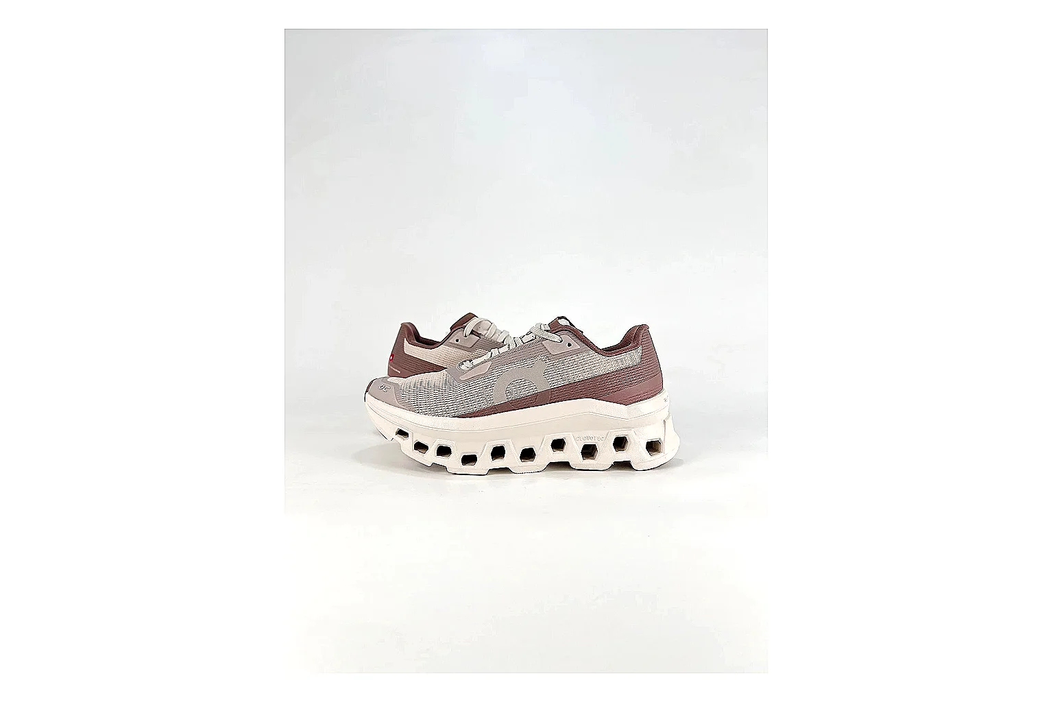 Other Casual Low-Top Sneaker Image 5153