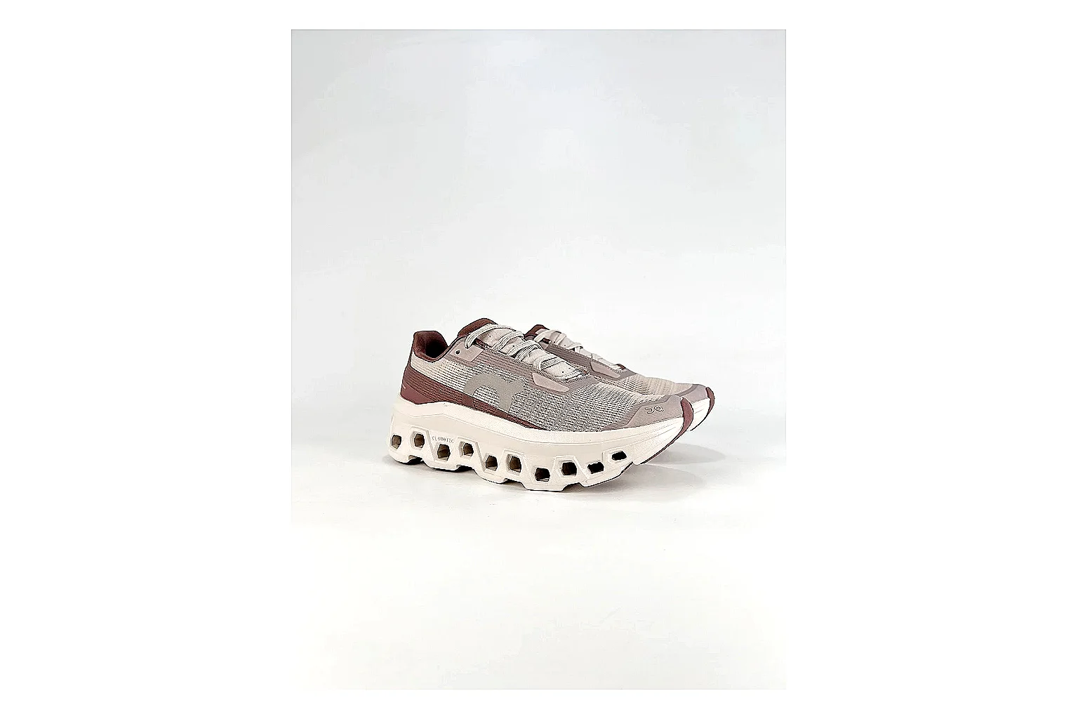 Other Casual Low-Top Sneaker Image 5153 thumbnail 2