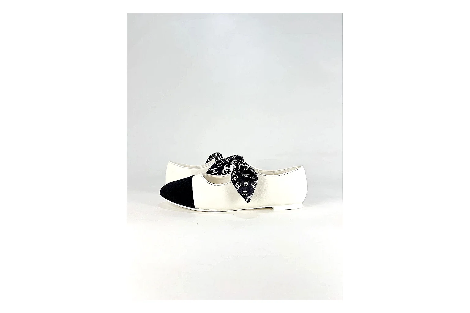 Other Casual Low-Top Sneaker Image 5165