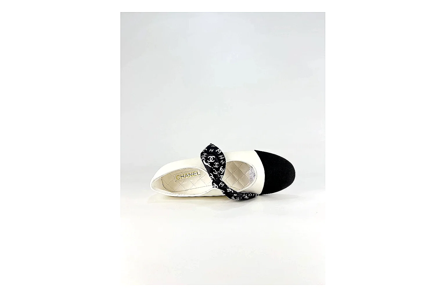 Other Casual Low-Top Sneaker Image 5165 thumbnail 3