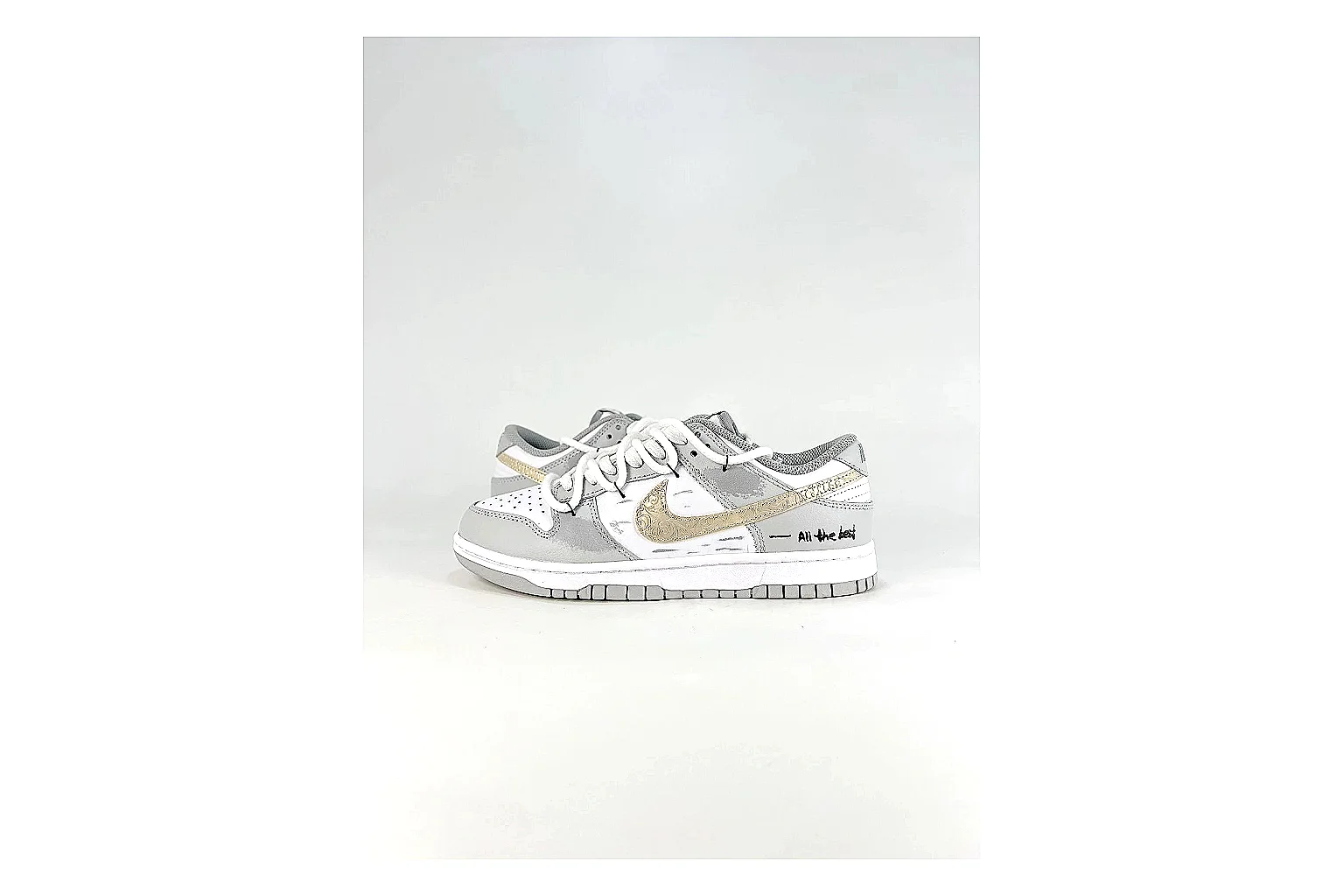 Nike Silver Runner Silver Gold Product Image thumbnail 2