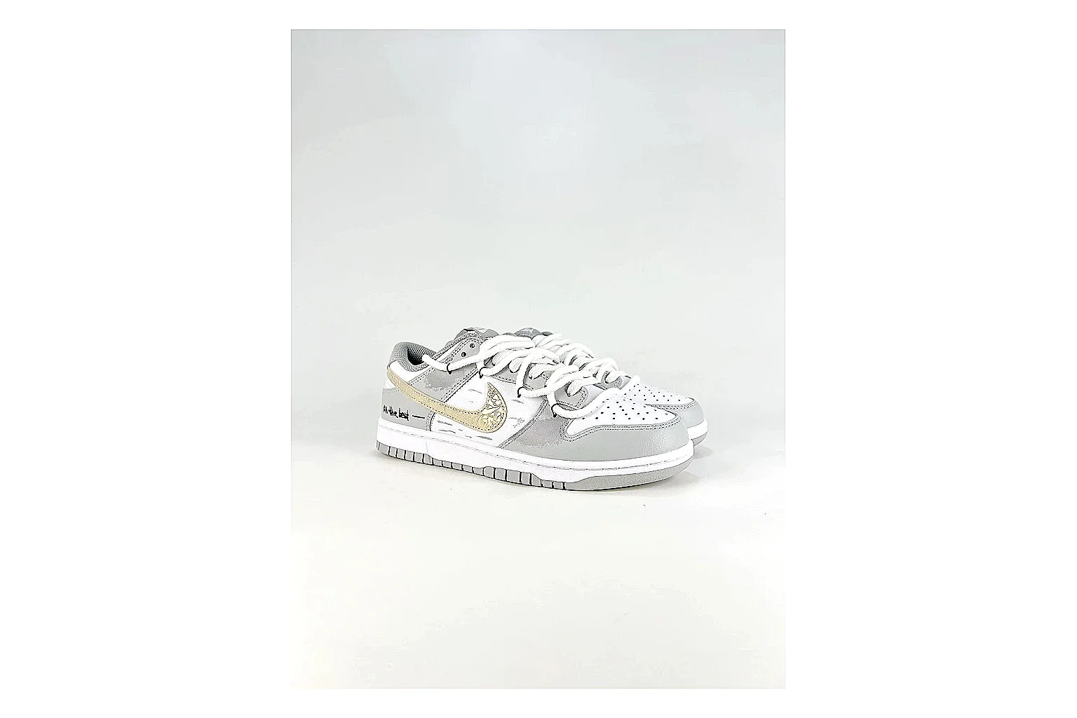 Nike Silver Runner Silver Gold Product Image thumbnail 3