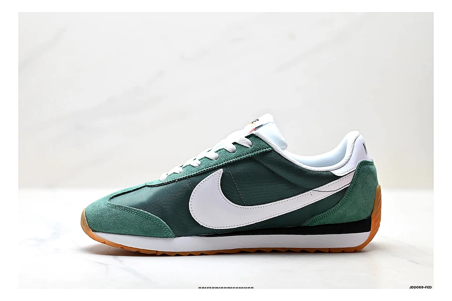 Nike Cortez Green White Product Image thumbnail 3