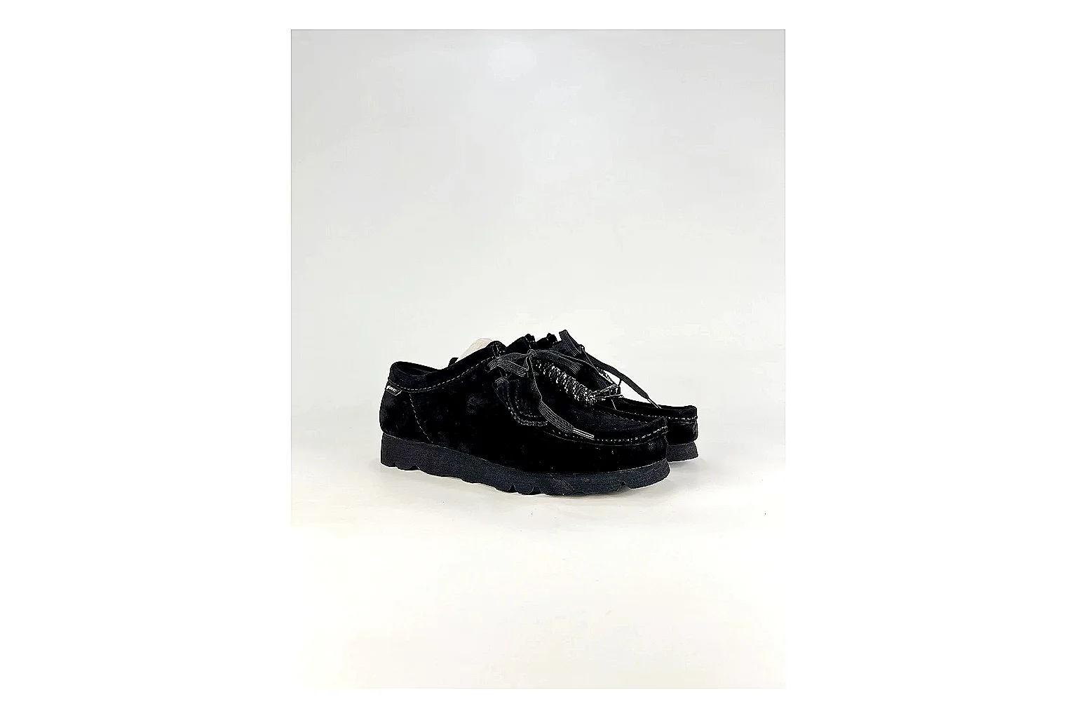 scout dashboard Clarks Wallabee Black Sneakers product image thumbnail 2