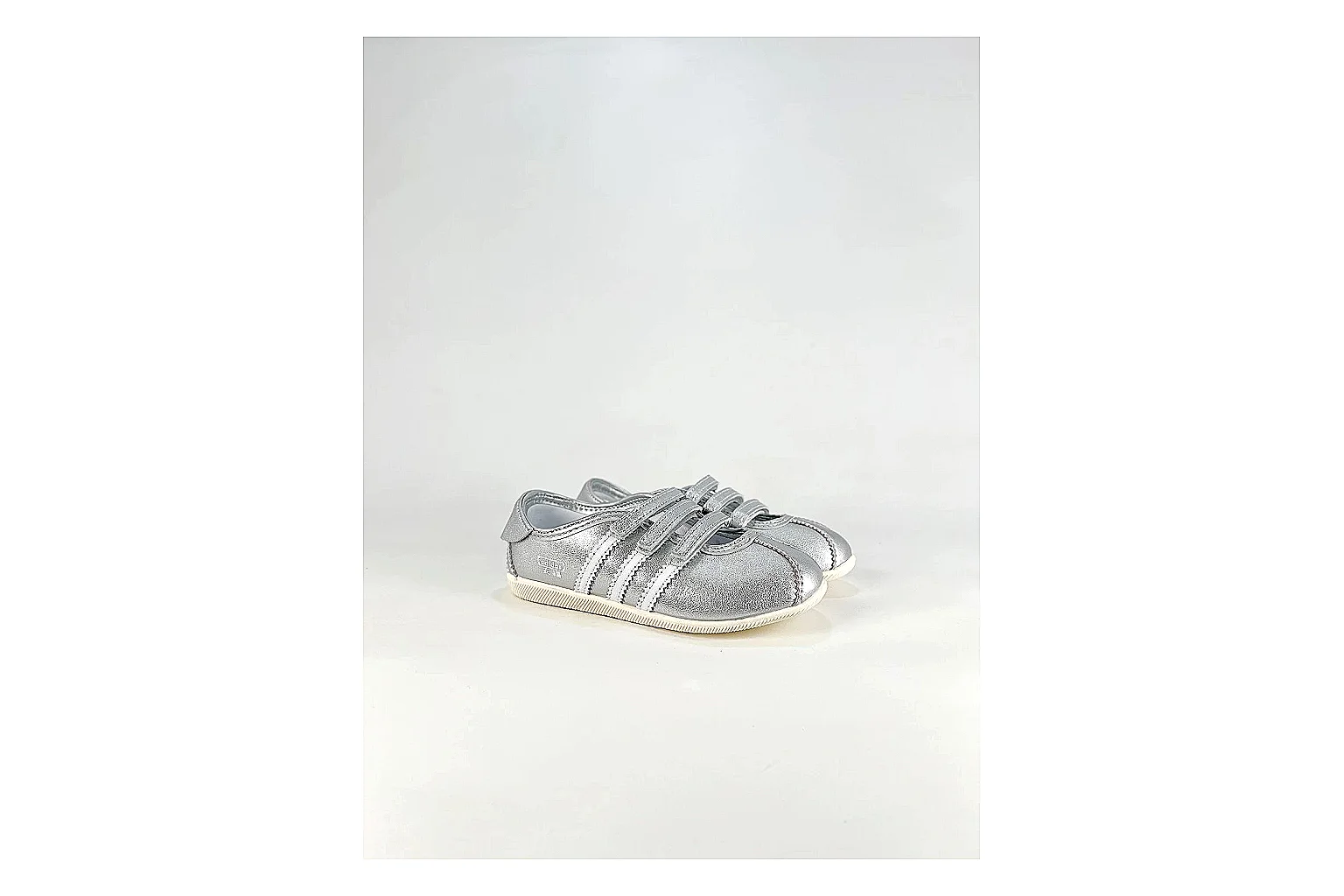 find list Adidas Originals Anfisa Silver Sneakers product image thumbnail 2
