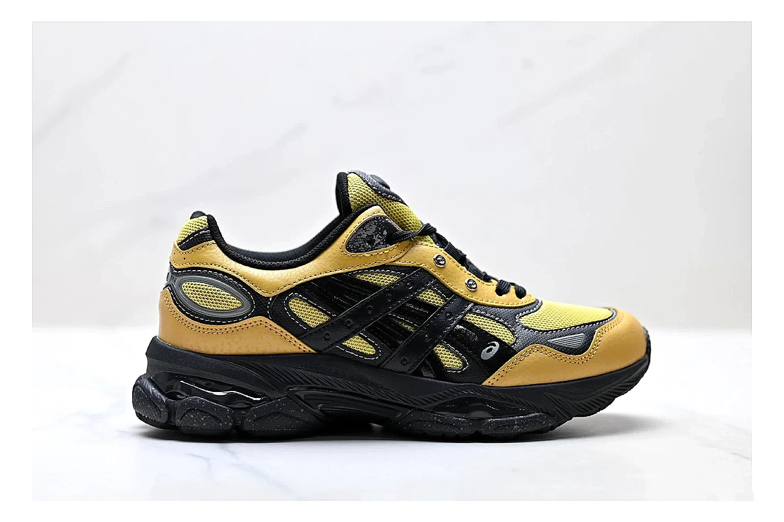 find list Onitsuka Tiger GEL-C 2.0 Yellow Black Sneakers product image