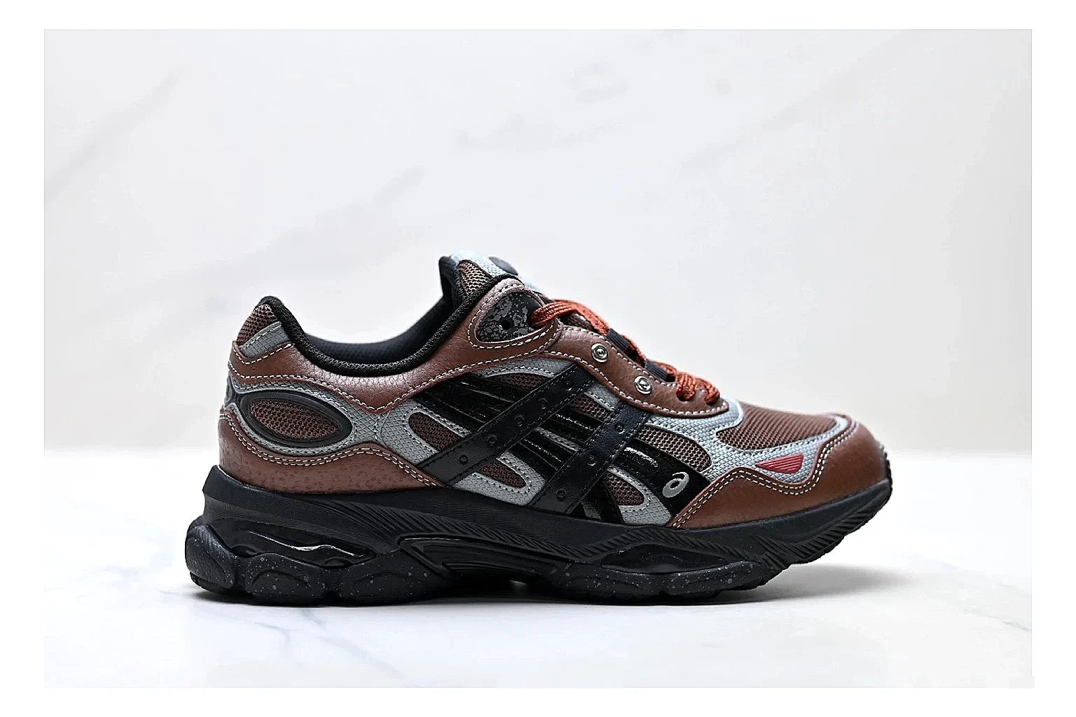 find list Onitsuka Tiger GEL-C 2.0 Brown Black Sneakers product image