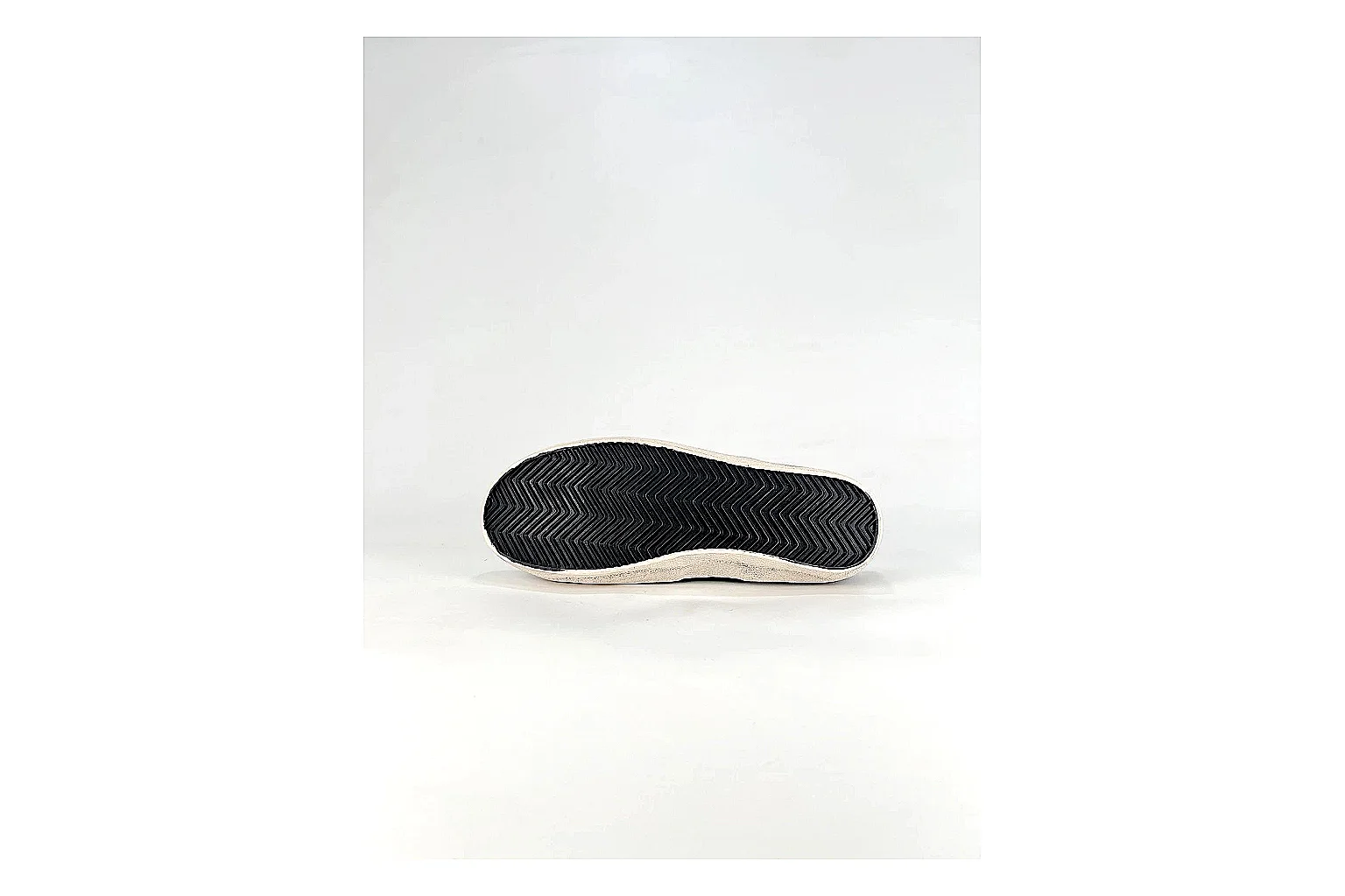scout dashboard GGDB Super-Star Black White Sneakers product image thumbnail 6