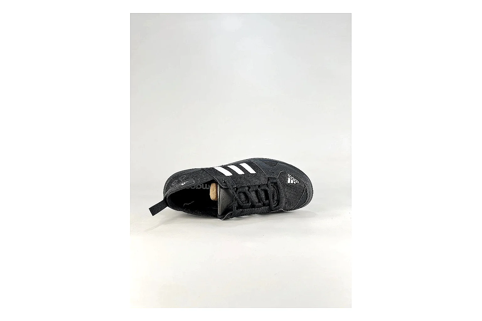 find list Adidas Originals Daroga Black White Sneakers product image thumbnail 3