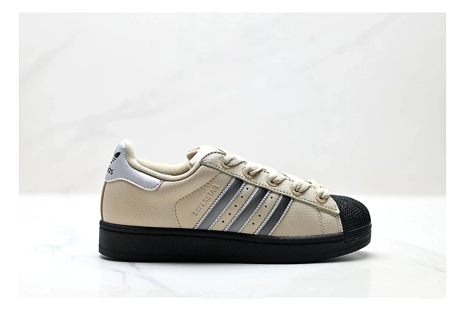 find list Adidas Originals Samba Cream Black Sneakers product image