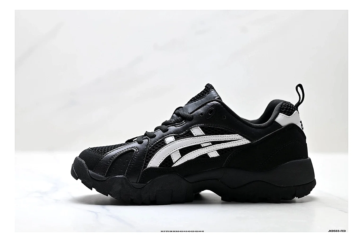 find list Onitsuka Tiger Gel-Tru Black White Sneakers product image thumbnail 2