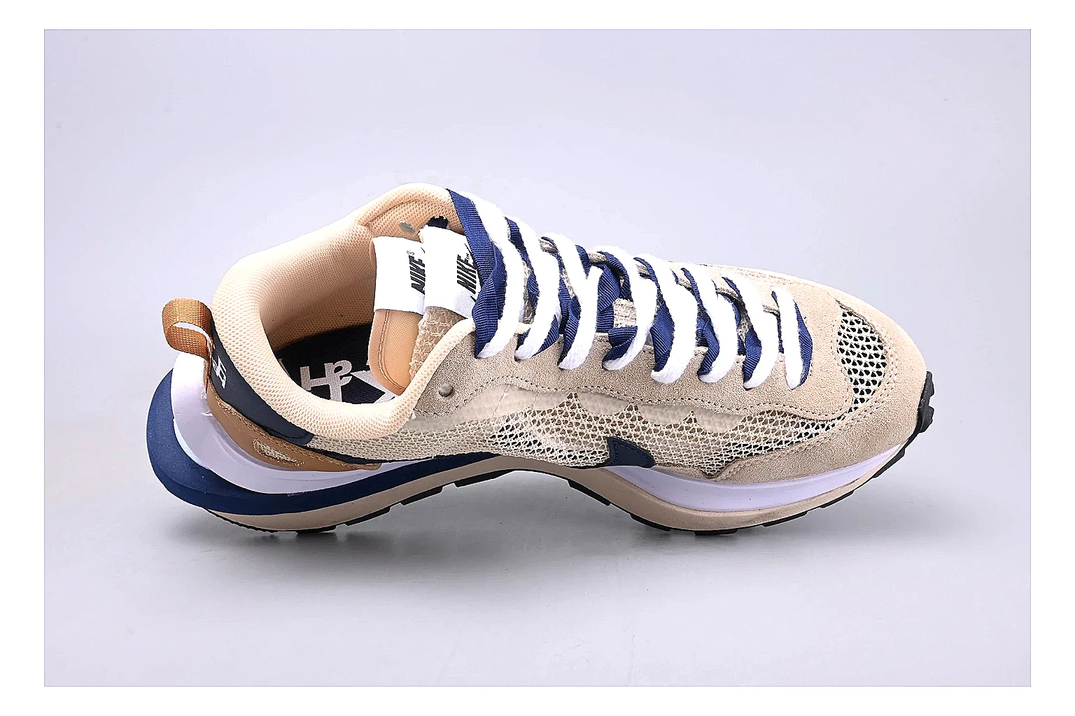 Nike Retro Runner Beige Blue Product Image thumbnail 3