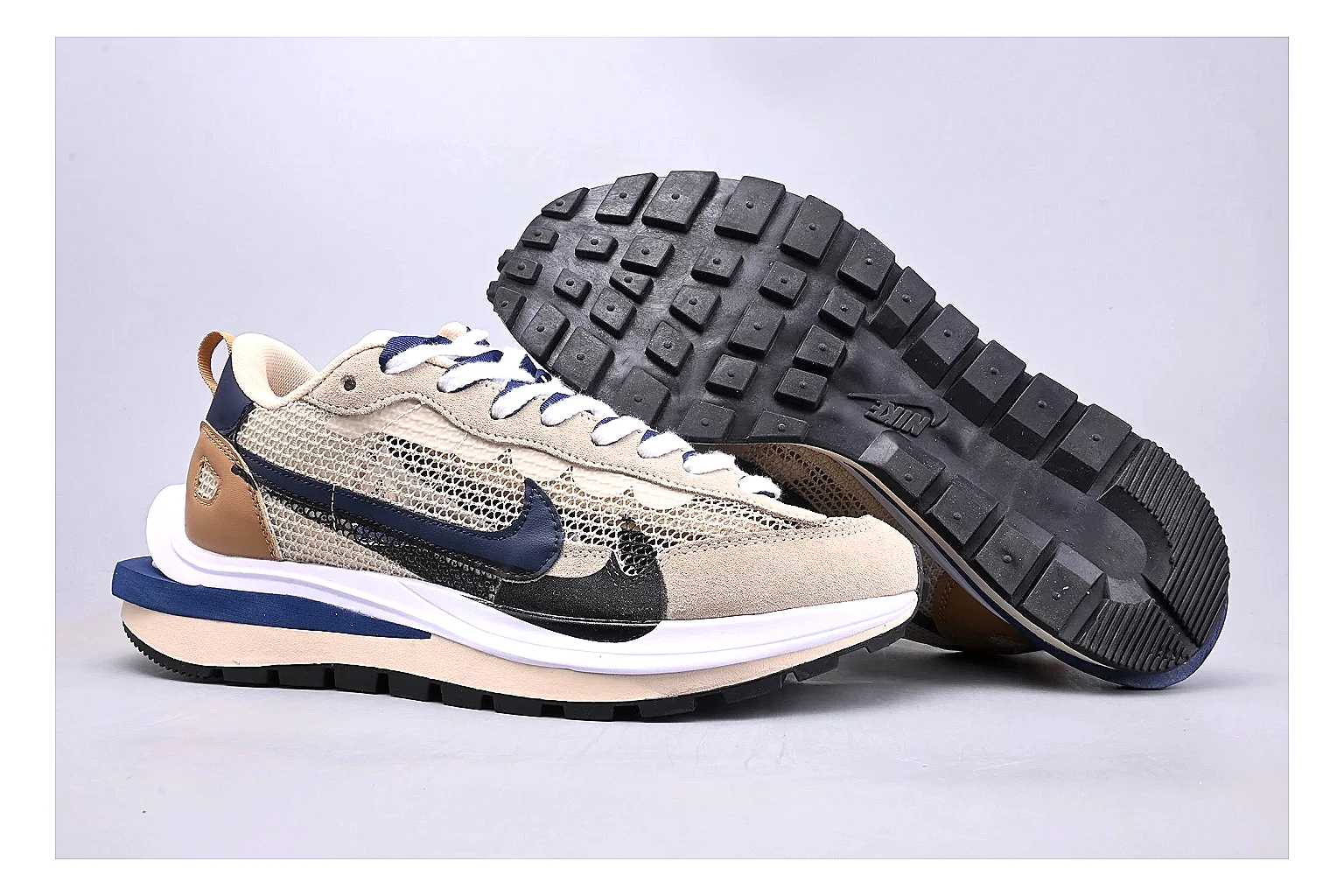 Nike Retro Runner Beige Blue Product Image thumbnail 4