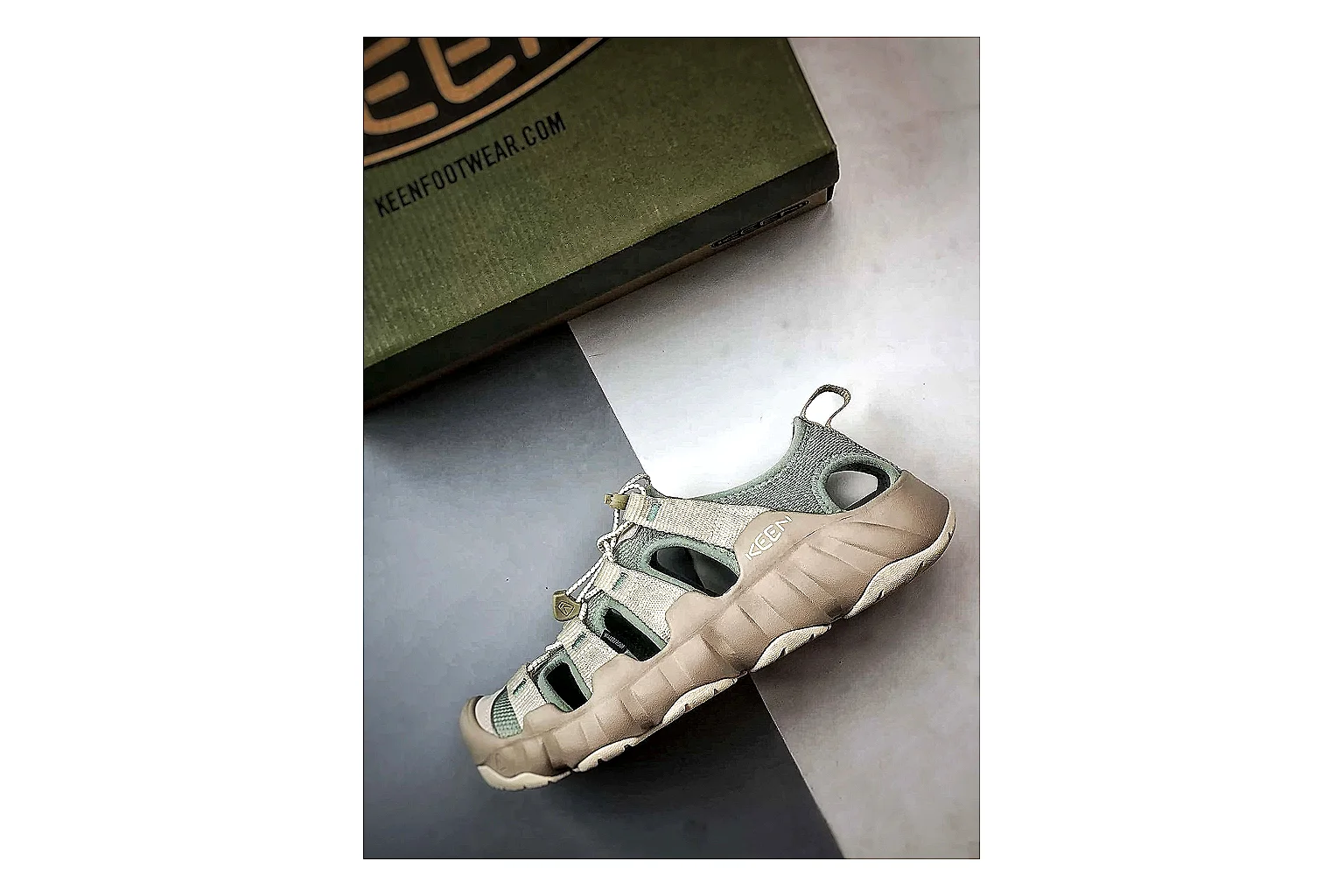 KEEN Jasper Sandal Gray Beige Product Image thumbnail 3
