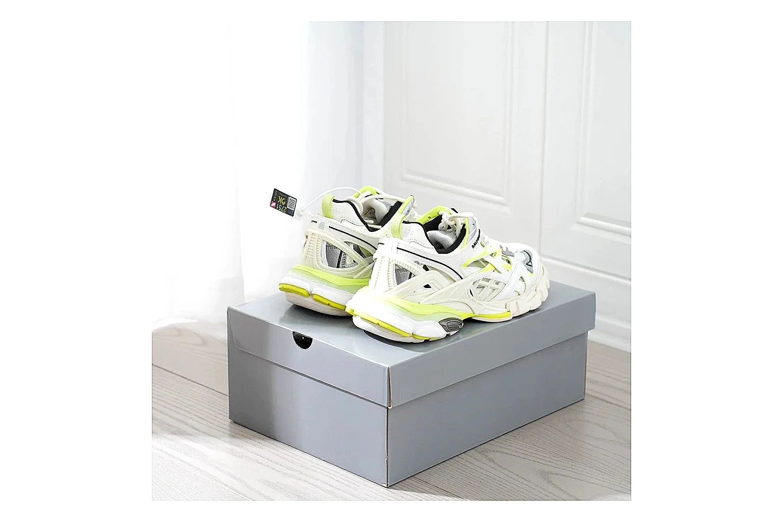 Other Neon Runner White Yellow Product Image thumbnail 3