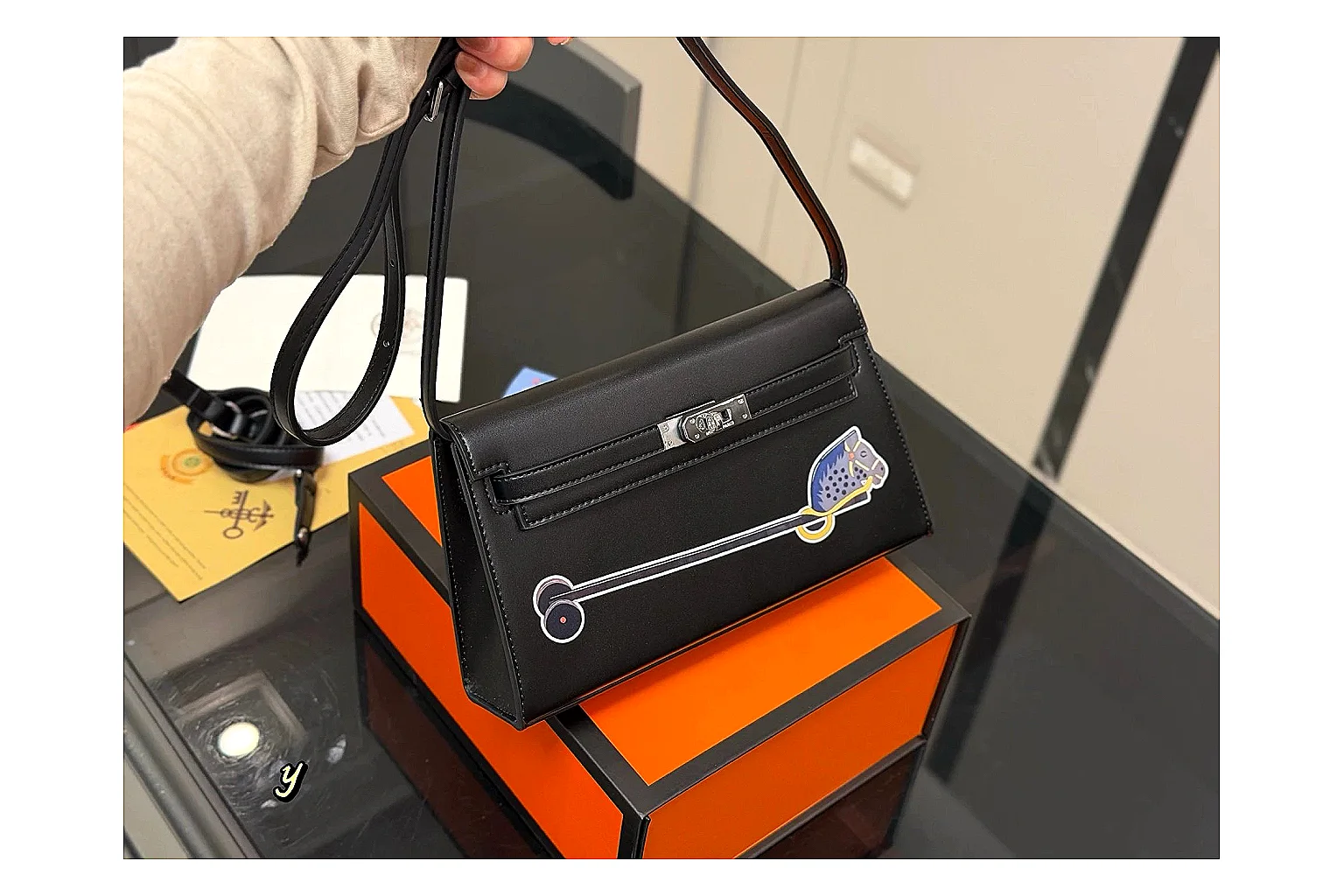 Louis Vuitton Wallet On Chain Black Product Image thumbnail 2