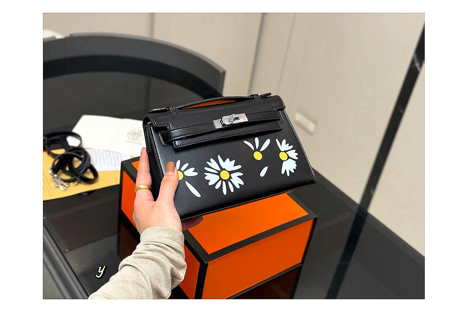 kakobuy find scout hermes daisy kelly black bag product image thumbnail 6