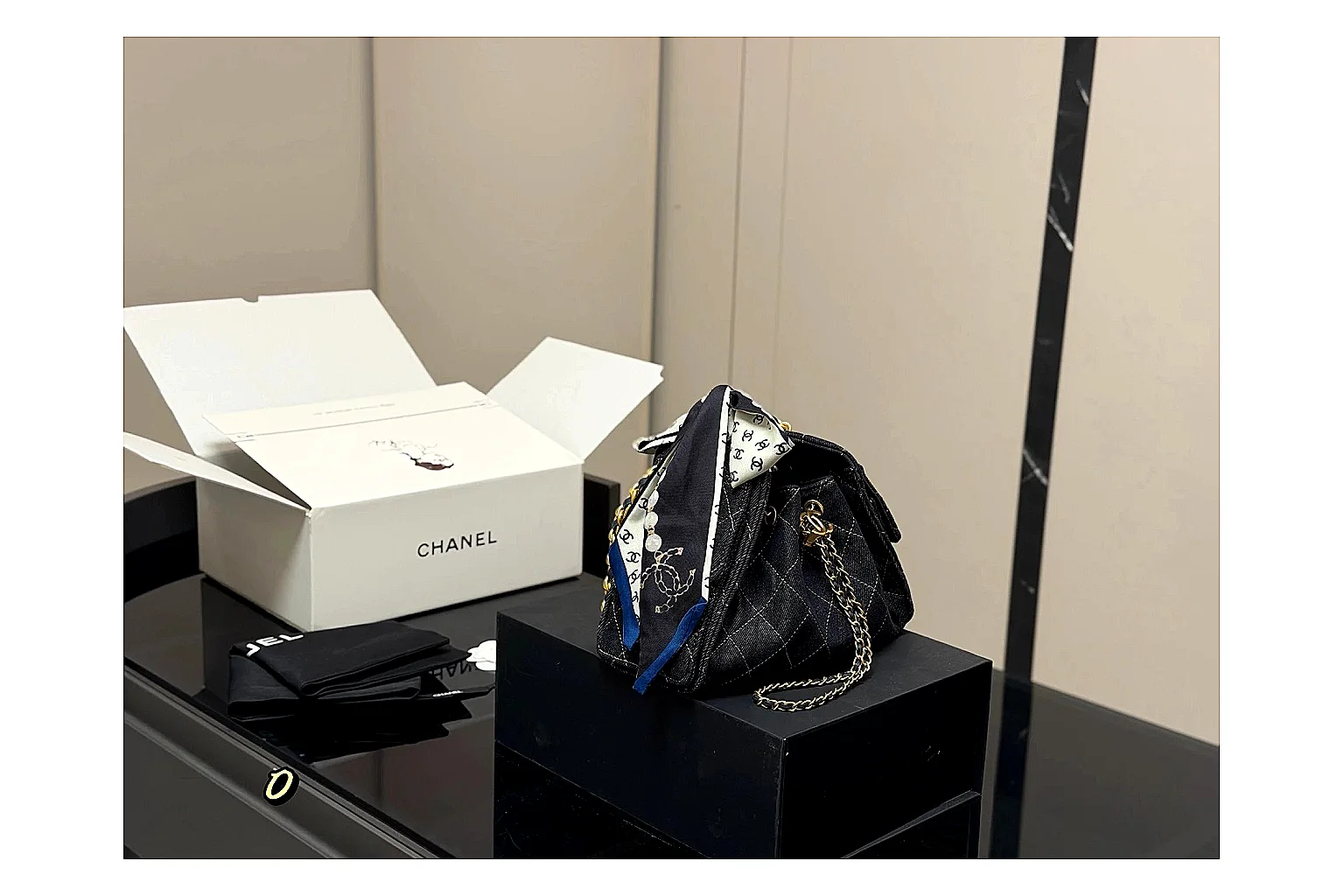 Chanel Quilted Chain Bag Black Blue Product Image thumbnail 2