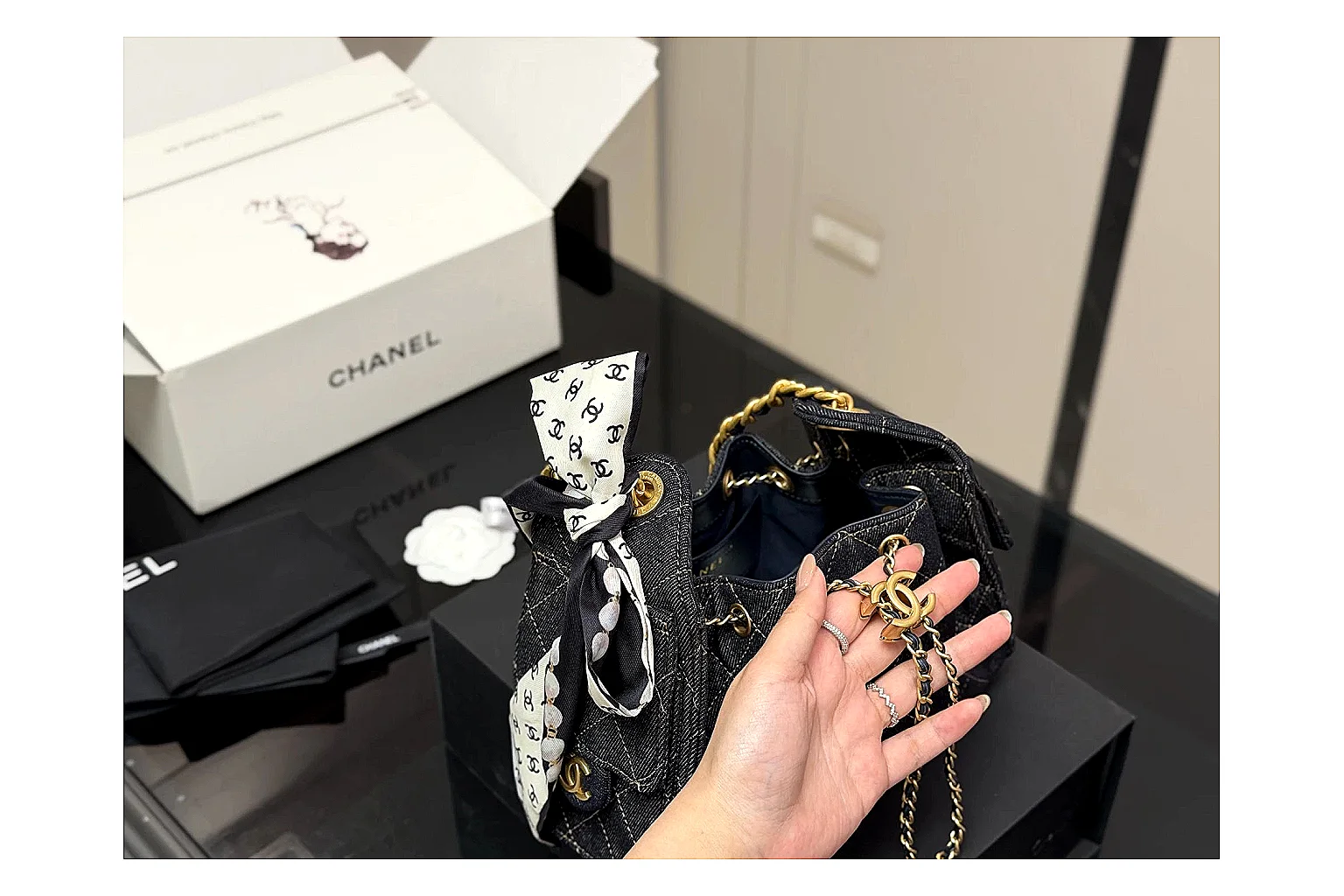 Chanel Quilted Chain Bag Black Blue Product Image thumbnail 3
