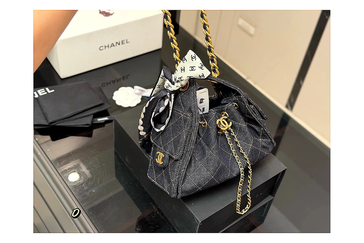 Chanel Quilted Chain Bag Black Blue Product Image thumbnail 4