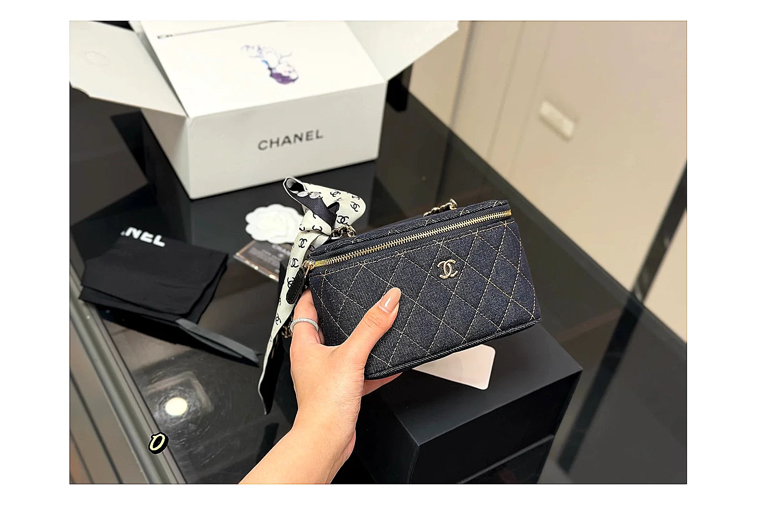 kakobuy find scout chanel quilted denim vanity bag product image thumbnail 3