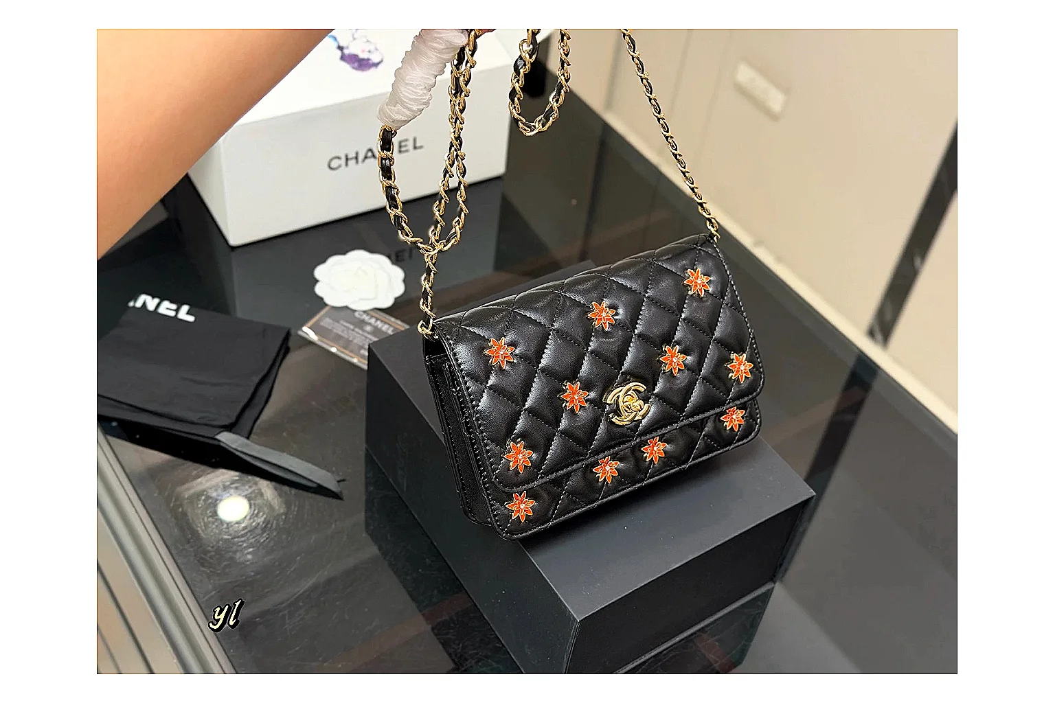 Chanel Quilted Wallet Bag Black Floral Product Image thumbnail 2