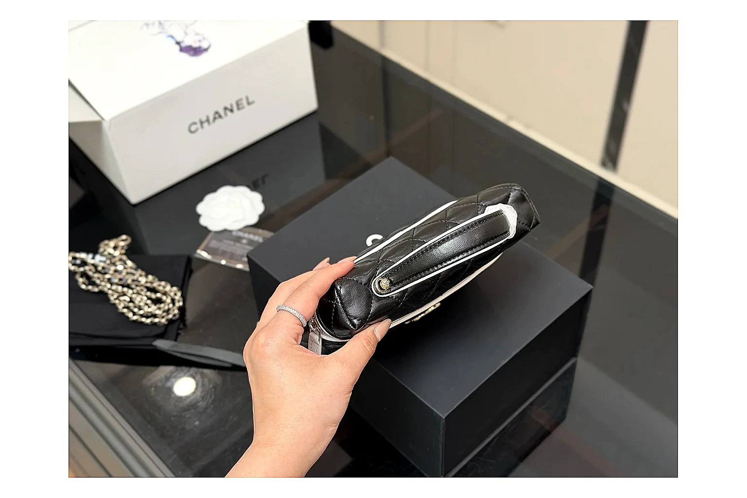 Chanel Wallet On Chain Black Product Image thumbnail 3