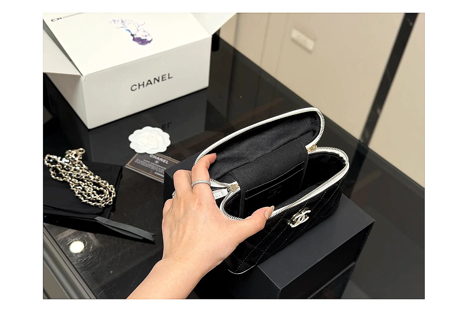 Chanel Wallet On Chain Black Product Image thumbnail 5