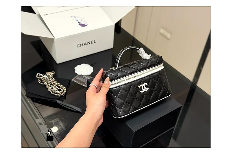 Chanel Wallet On Chain Black Product Image