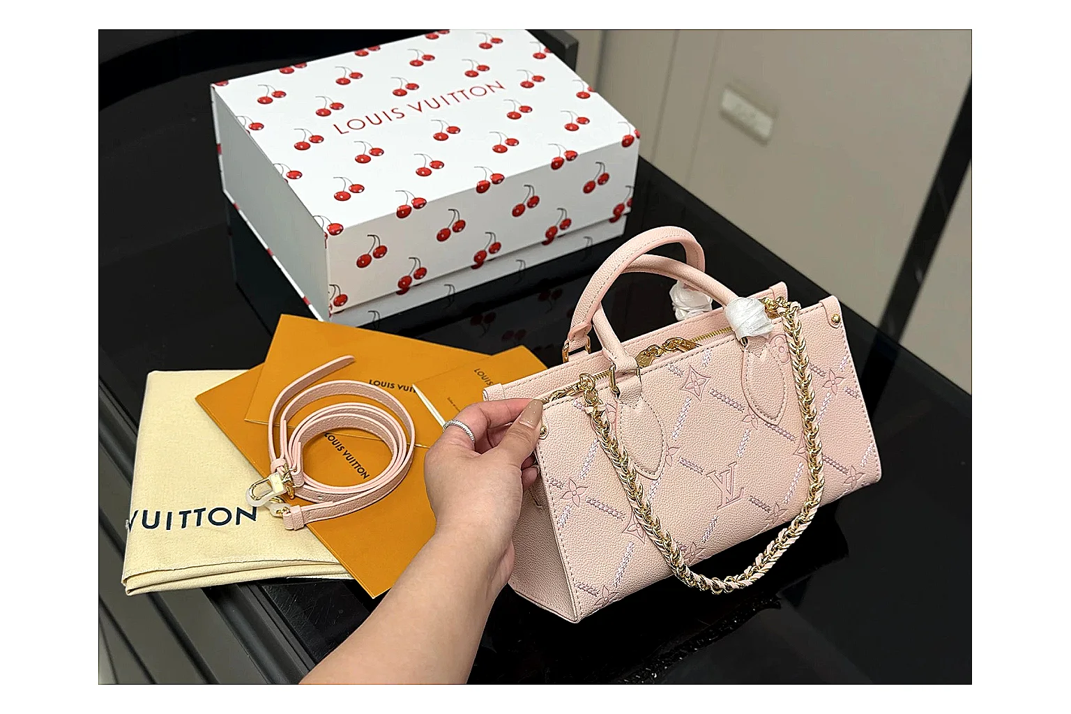 Louis Vuitton Mini Top Handle Pink Product Image thumbnail 2