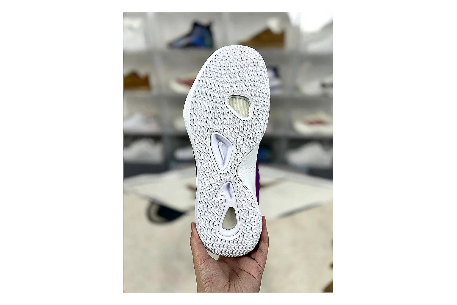 Kakobuy find scout Nike Hyperdunk Mixed Sneakers scout comparison product image thumbnail 6