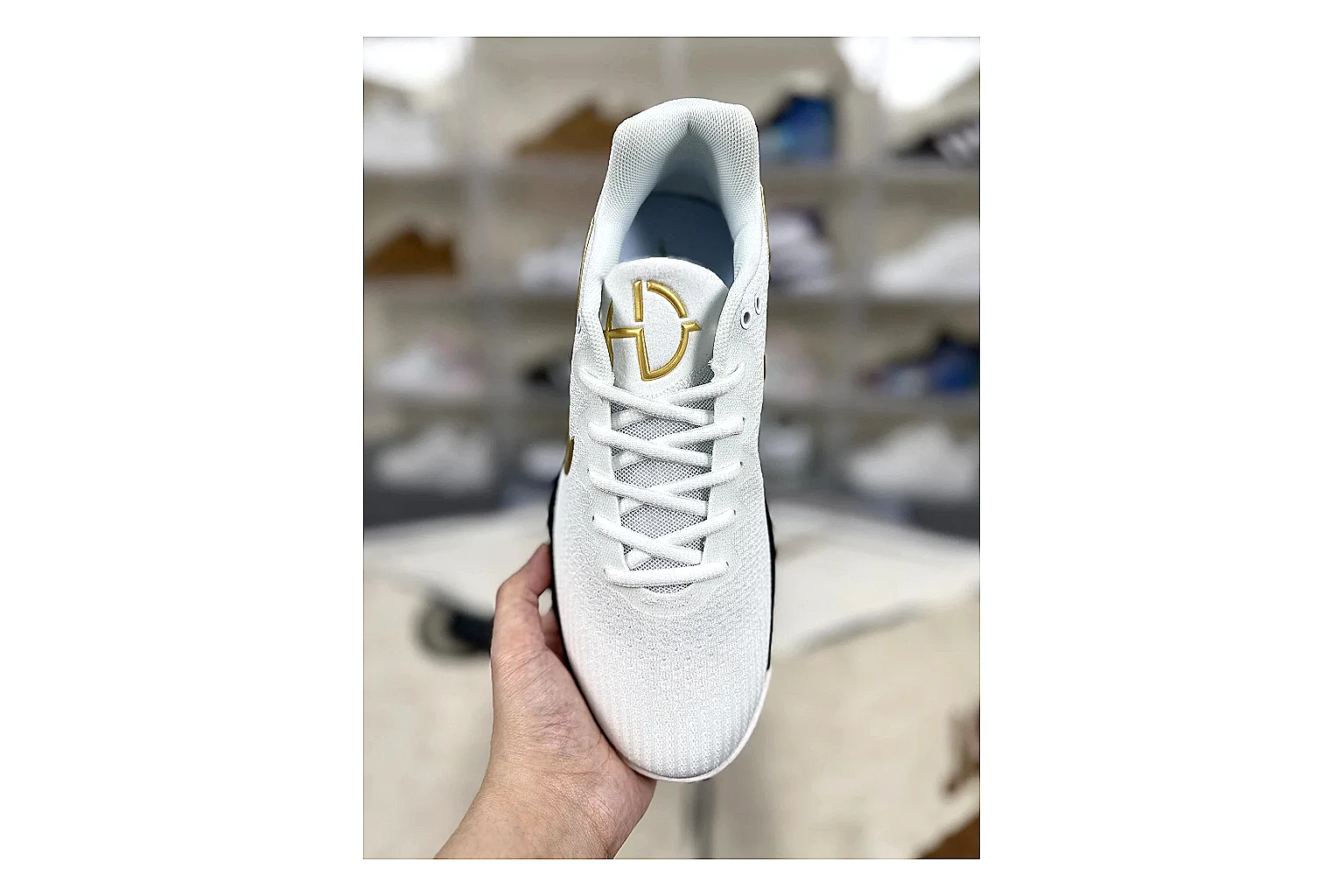 Kakobuy find scout Nike Hyperdunk Mixed Sneakers scout comparison product image thumbnail 4