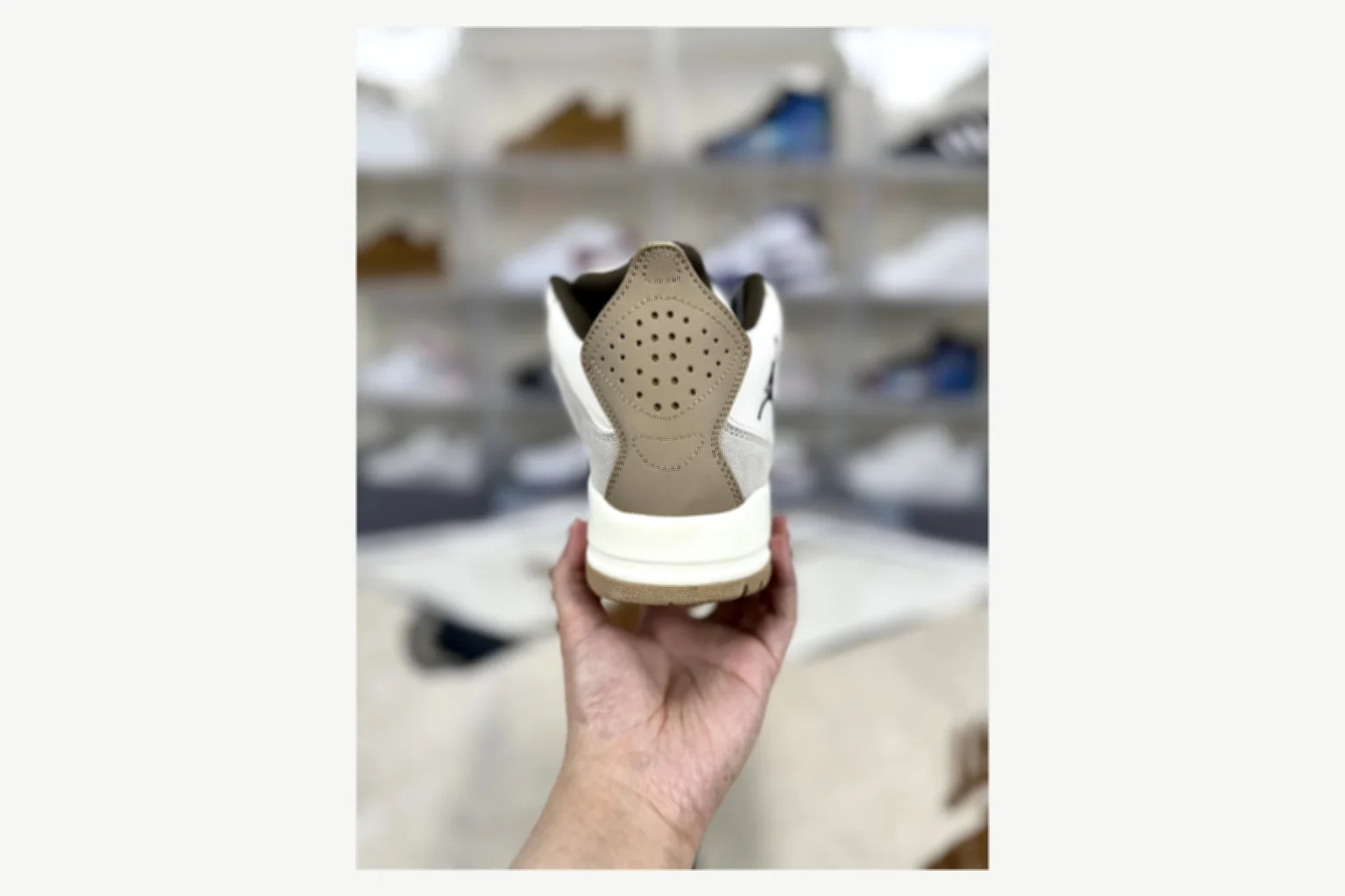 Jordan Courtside 23 Brown Cream Mid Top Kakobuy find scout product image thumbnail 4
