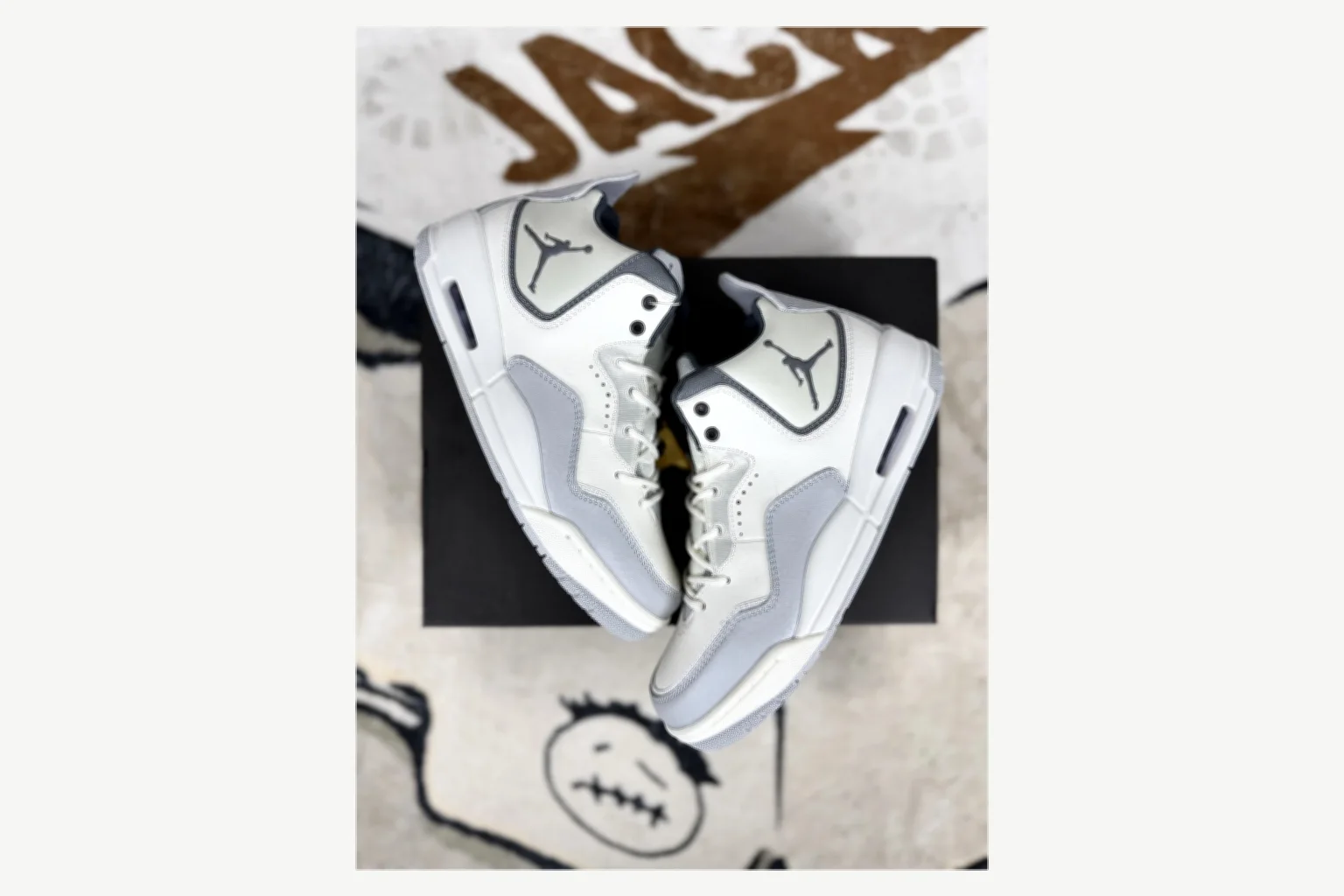 Jordan Courtside 23 Black Gray Mid Top Kakobuy find scout product image thumbnail 6