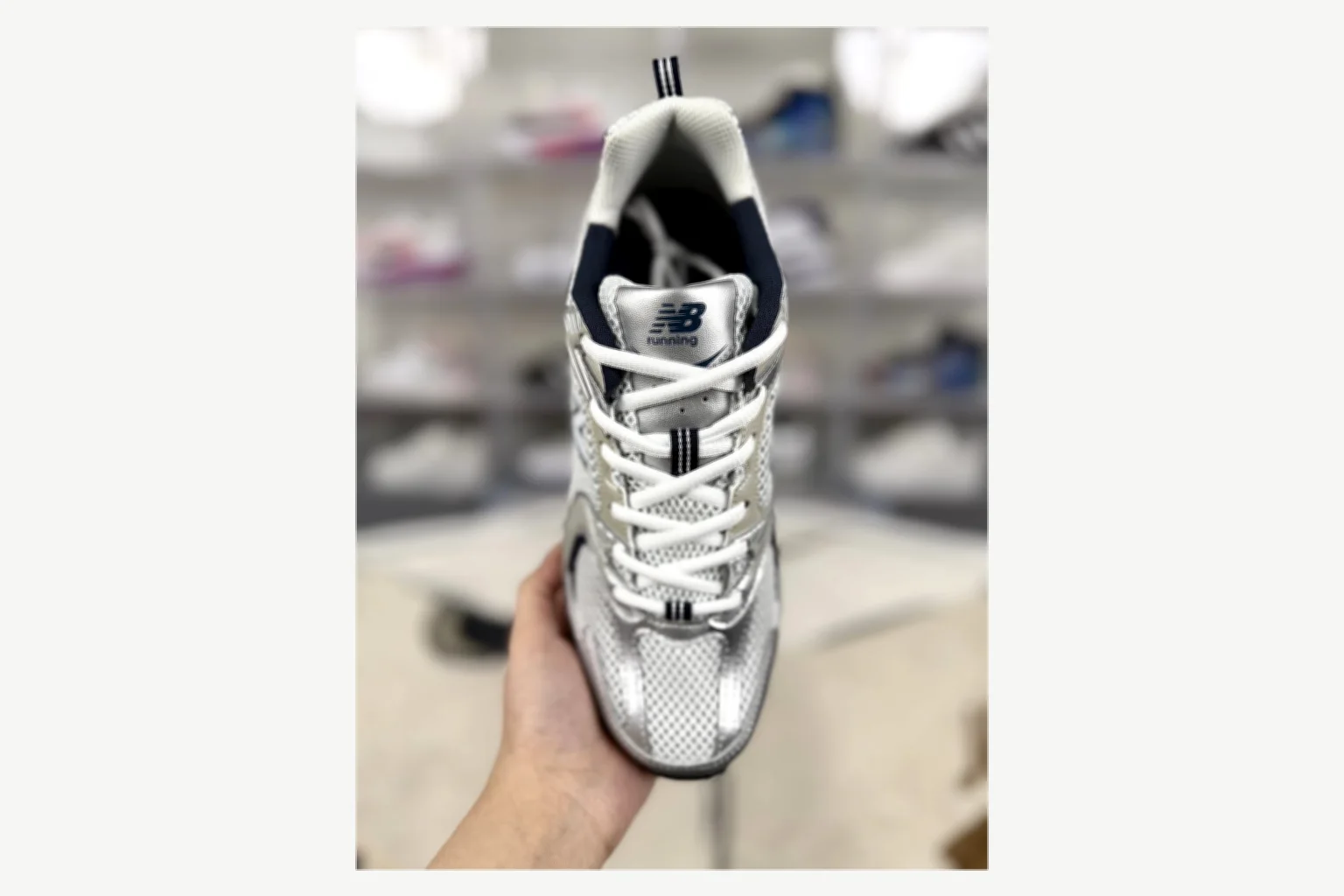 New Balance 530 White Black Runner Kakobuy find scout product image thumbnail 5